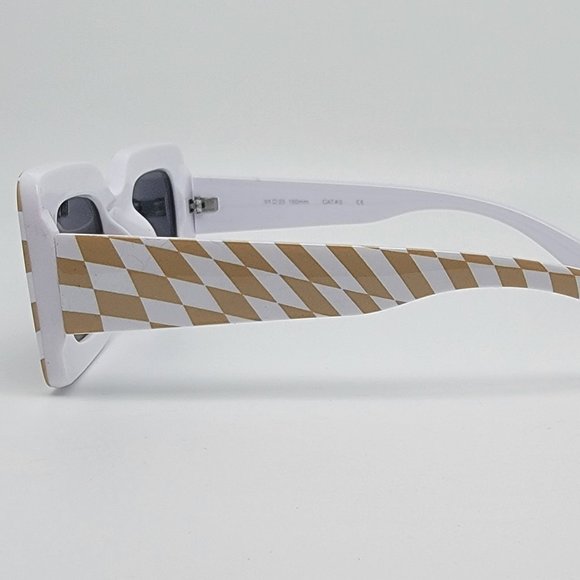 *SOLD* Forever 21 00458341 Brown Checkered Frame Grey Lens Bad Bunny Sunglasses - Picture 3 of 12